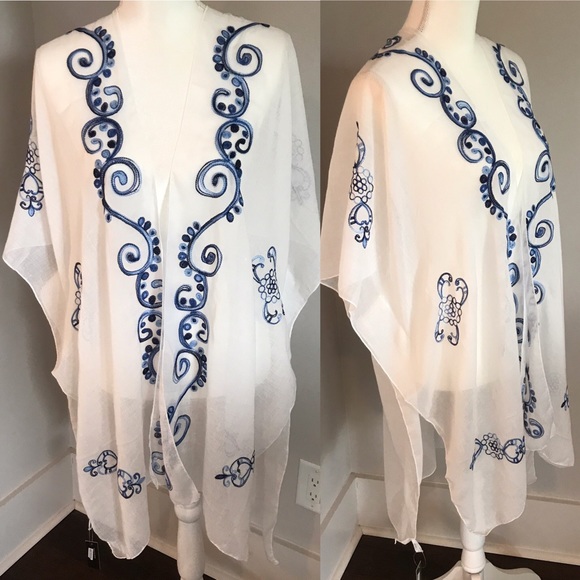 White with Blue Embroidery Kimono Cover Up Boho - Picture 3 of 7
